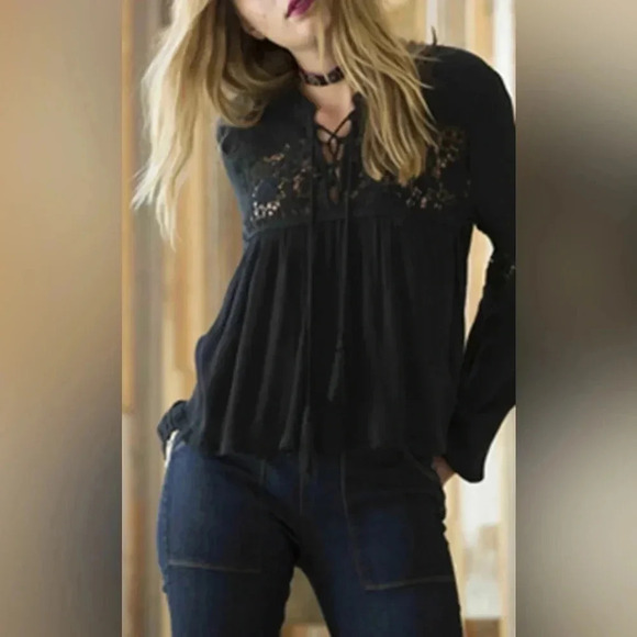 Patrons of Peace Women’s Boho Goth Lace Crepe Crochet Blouse Black Small EUC - Picture 2 of 10